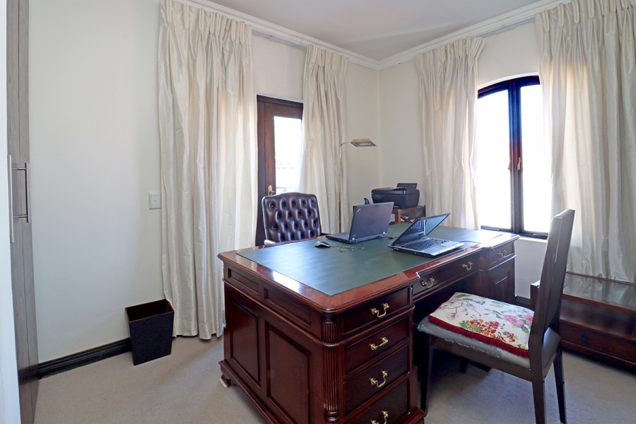 3 Bedroom Property for Sale in Bryanston Gauteng