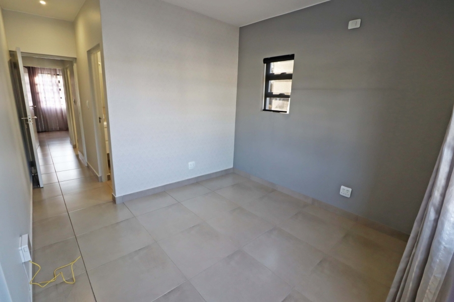 2 Bedroom Property for Sale in Bryanston Gauteng