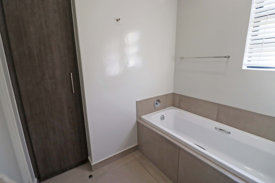 2 Bedroom Property for Sale in Bryanston Gauteng