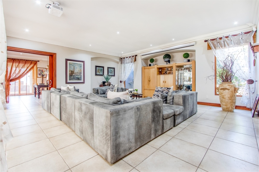 4 Bedroom Property for Sale in Bedfordview Gauteng