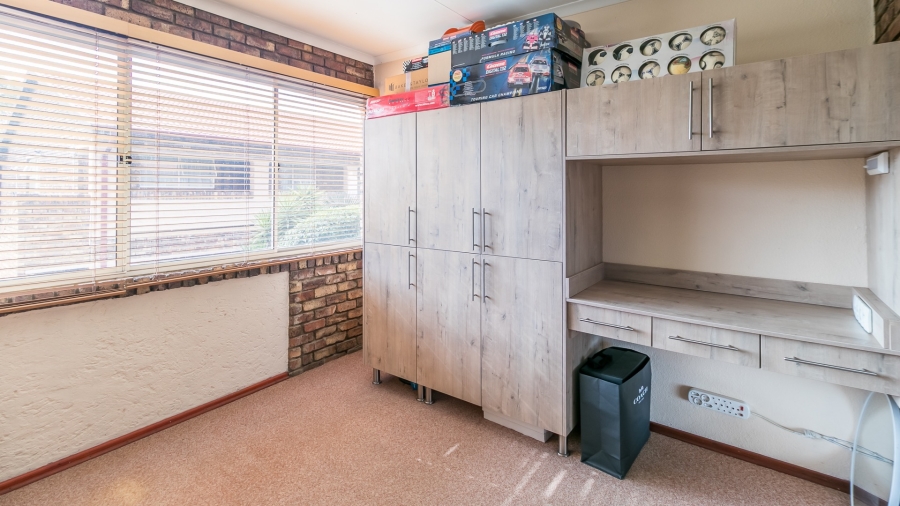 2 Bedroom Property for Sale in Northcliff Gauteng