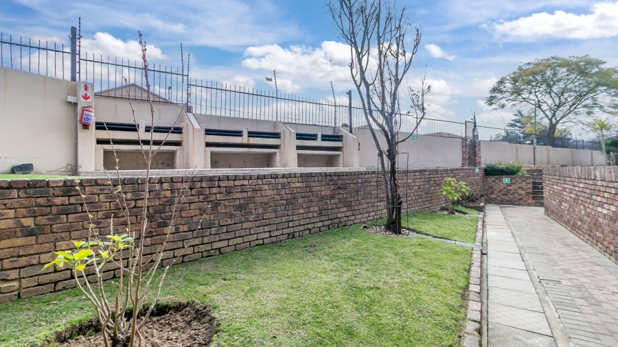 2 Bedroom Property for Sale in Northcliff Gauteng