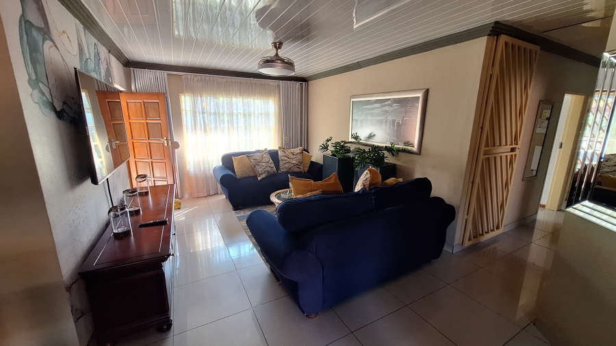 3 Bedroom Property for Sale in Garsfontein Gauteng