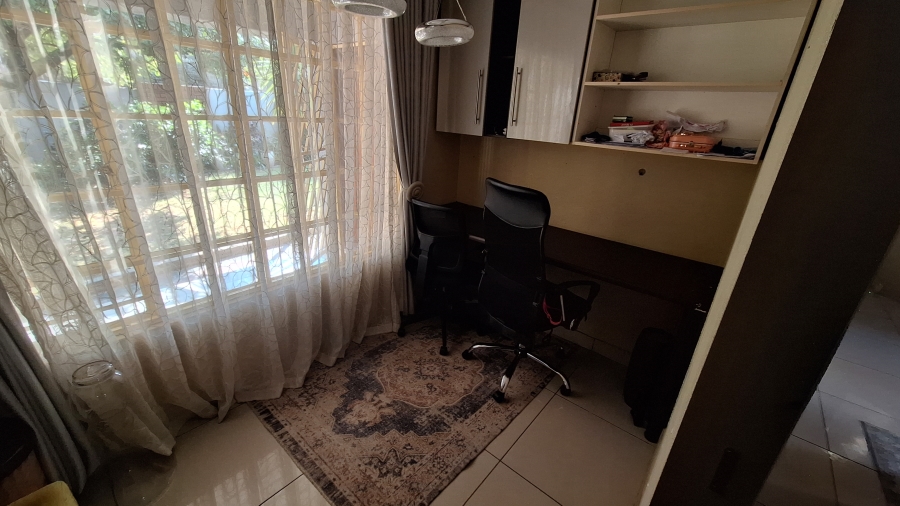 3 Bedroom Property for Sale in Garsfontein Gauteng