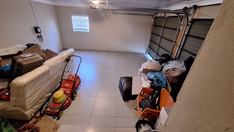 3 Bedroom Property for Sale in Garsfontein Gauteng