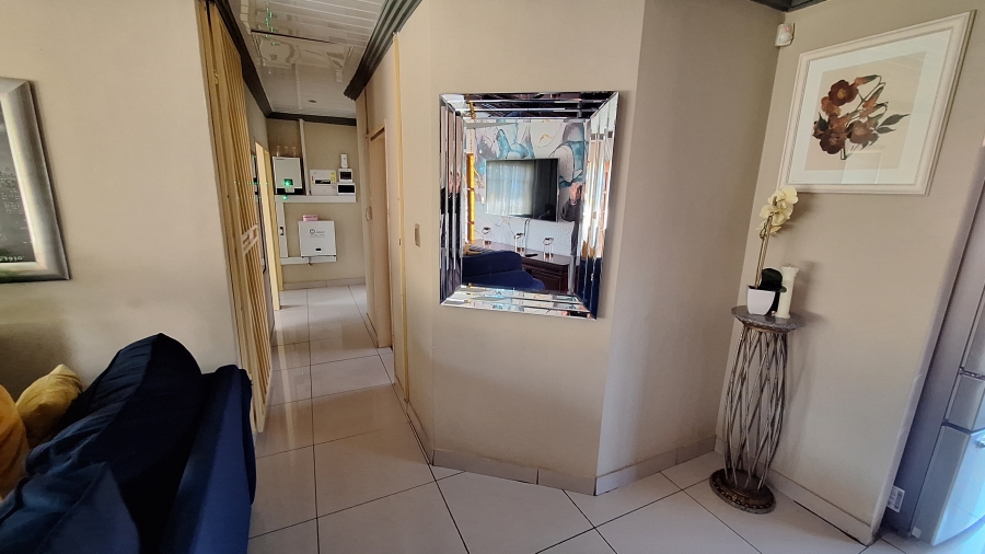 3 Bedroom Property for Sale in Garsfontein Gauteng