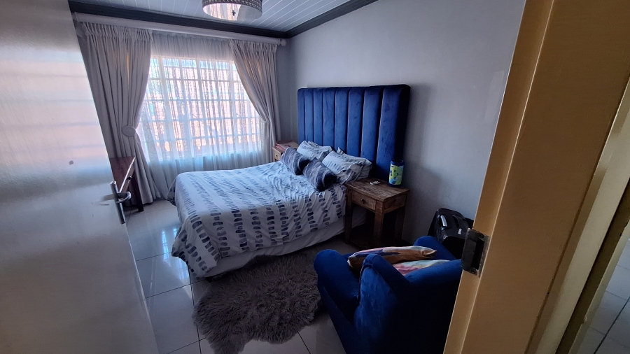 3 Bedroom Property for Sale in Garsfontein Gauteng