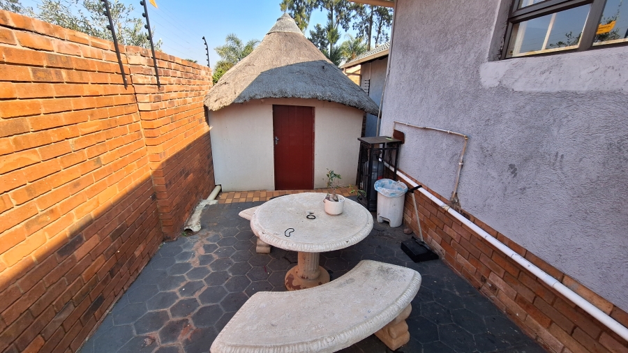 3 Bedroom Property for Sale in Garsfontein Gauteng