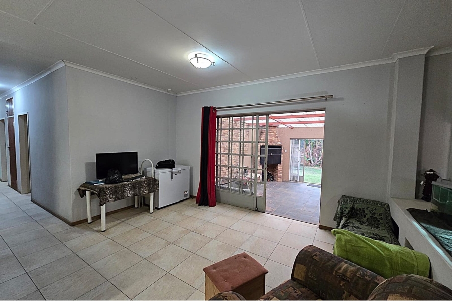 To Let 3 Bedroom Property for Rent in Montana Park Gauteng