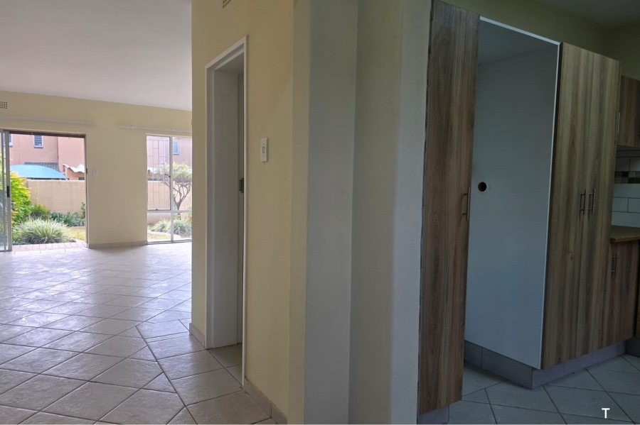 To Let 3 Bedroom Property for Rent in Aston Manor Gauteng