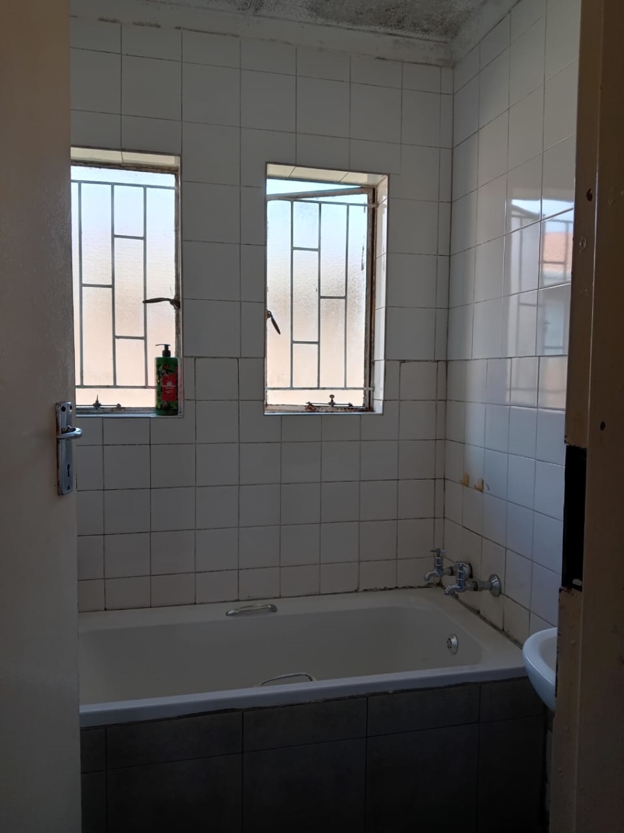2 Bedroom Property for Sale in Norkem Park Gauteng