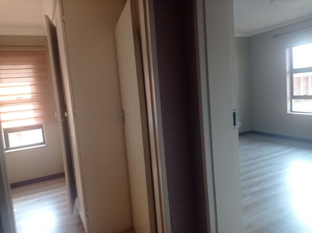 To Let 2 Bedroom Property for Rent in Westdene Gauteng