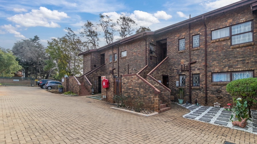 2 Bedroom Property for Sale in Northcliff Gauteng