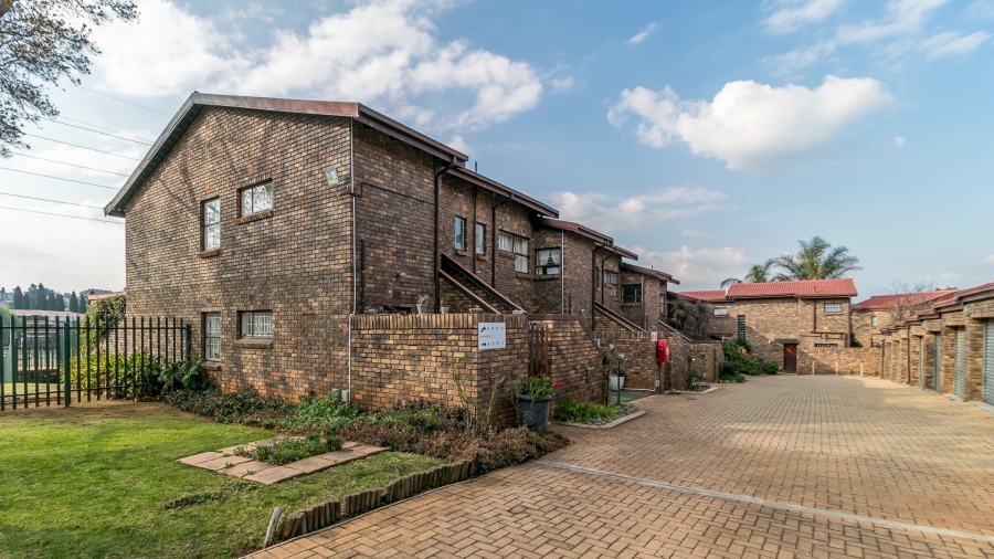 2 Bedroom Property for Sale in Northcliff Gauteng