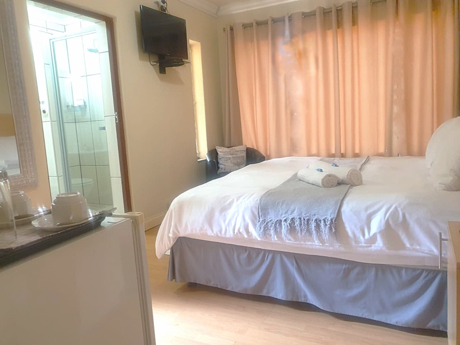 To Let 1 Bedroom Property for Rent in Garsfontein Gauteng