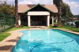 2 Bedroom Property for Sale in Glen Marais Gauteng
