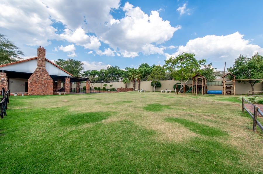 2 Bedroom Property for Sale in Vorna Valley Gauteng