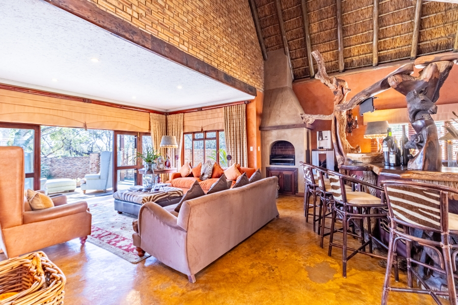 To Let 5 Bedroom Property for Rent in Silver Lakes Golf Estate Gauteng