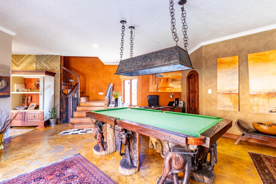 To Let 5 Bedroom Property for Rent in Silver Lakes Golf Estate Gauteng