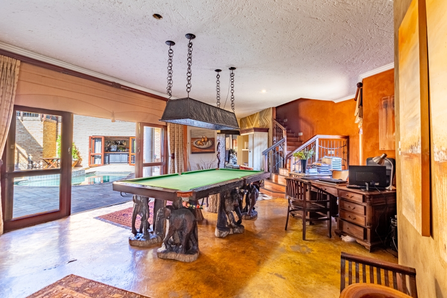 To Let 5 Bedroom Property for Rent in Silver Lakes Golf Estate Gauteng
