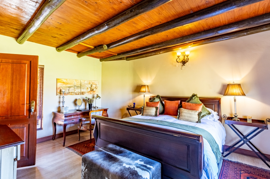 To Let 5 Bedroom Property for Rent in Silver Lakes Golf Estate Gauteng