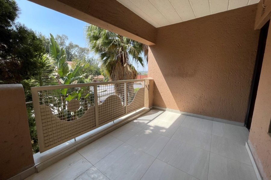 To Let 2 Bedroom Property for Rent in Paulshof Gauteng