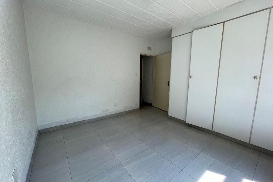 To Let 2 Bedroom Property for Rent in Paulshof Gauteng