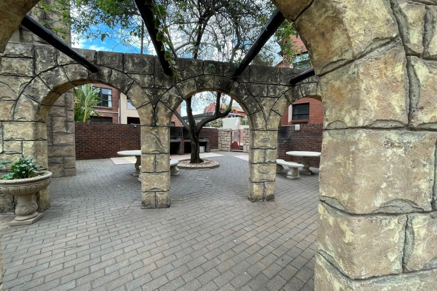 To Let 2 Bedroom Property for Rent in Paulshof Gauteng