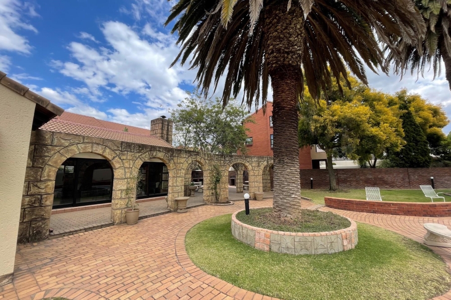 To Let 2 Bedroom Property for Rent in Paulshof Gauteng