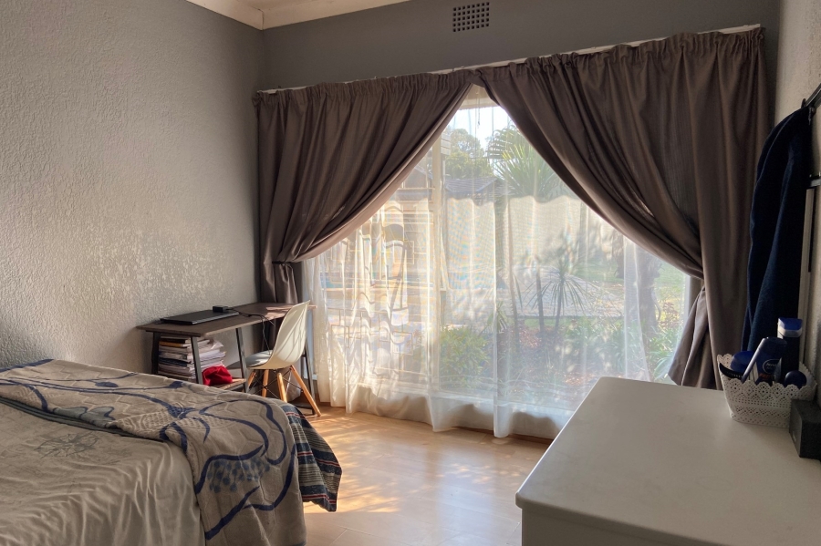4 Bedroom Property for Sale in Glen Marais Gauteng