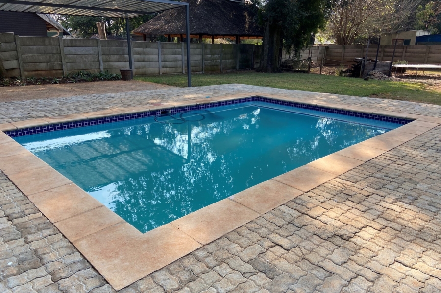 4 Bedroom Property for Sale in Glen Marais Gauteng