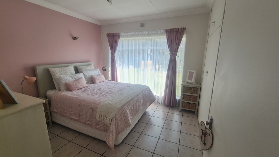 3 Bedroom Property for Sale in Dalpark Proper Gauteng