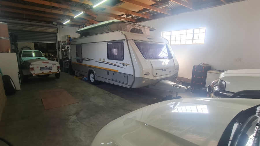 3 Bedroom Property for Sale in Dalpark Proper Gauteng