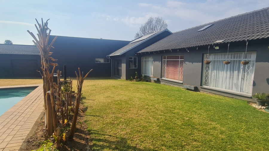 3 Bedroom Property for Sale in Dalpark Proper Gauteng