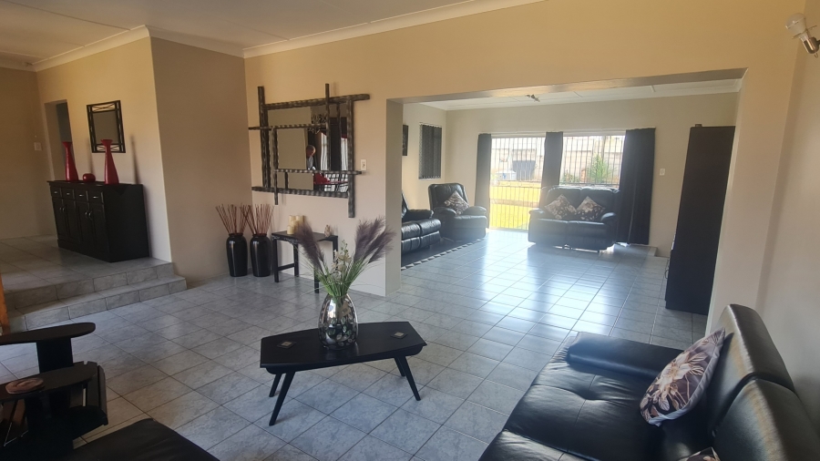 3 Bedroom Property for Sale in Dalpark Proper Gauteng
