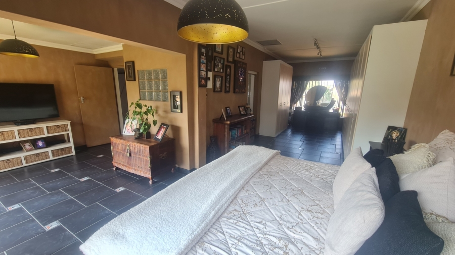 3 Bedroom Property for Sale in Dalpark Proper Gauteng