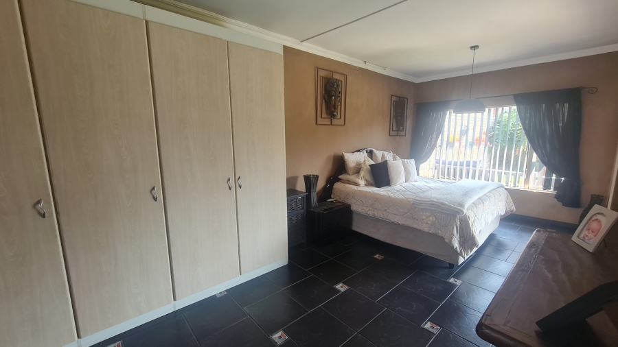 3 Bedroom Property for Sale in Dalpark Proper Gauteng
