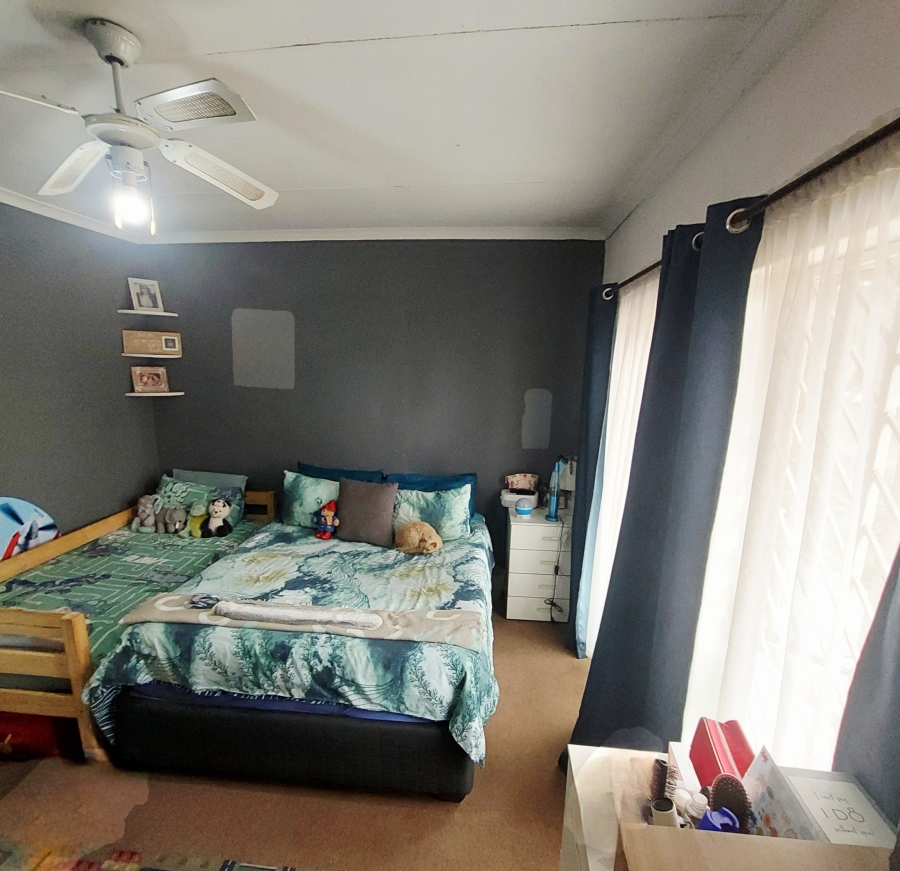 2 Bedroom Property for Sale in Dayanglen Gauteng