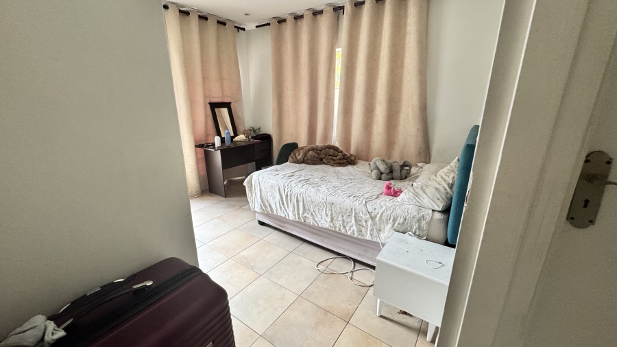 To Let 3 Bedroom Property for Rent in Sandown Gauteng
