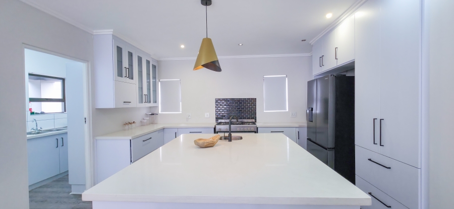 4 Bedroom Property for Sale in Olympus AH Gauteng
