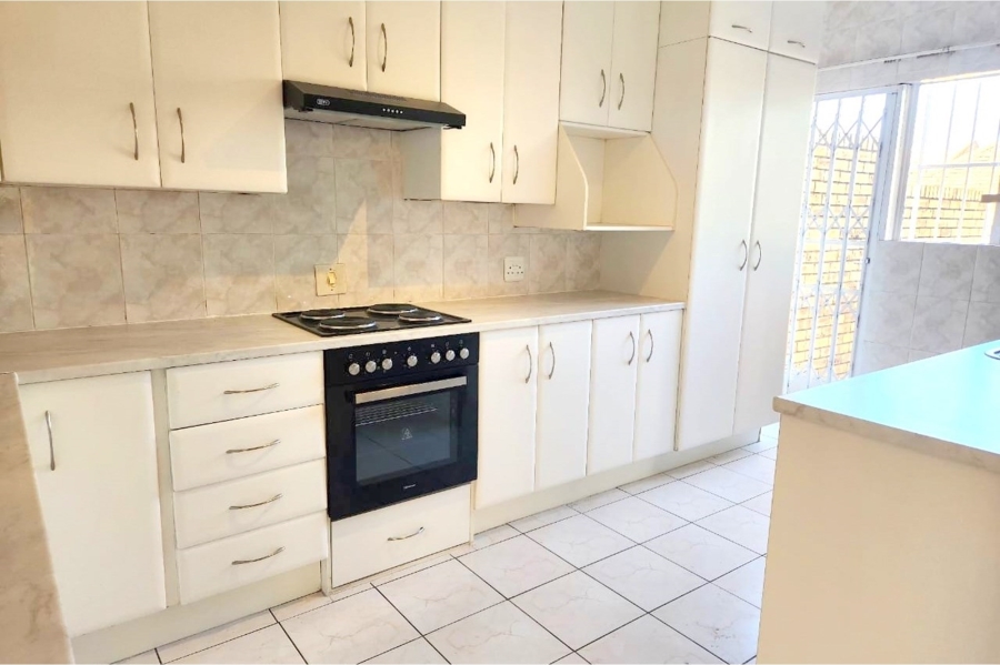 3 Bedroom Property for Sale in Eden Glen Gauteng