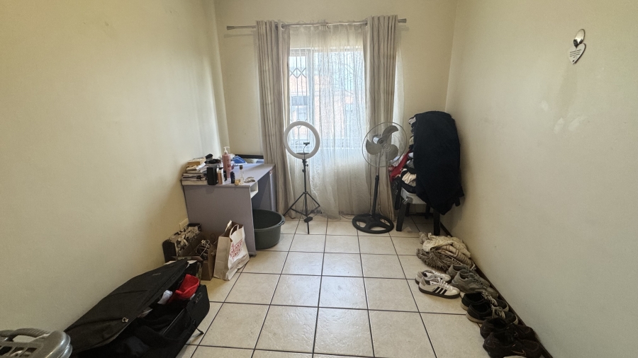 To Let 2 Bedroom Property for Rent in Lonehill Gauteng