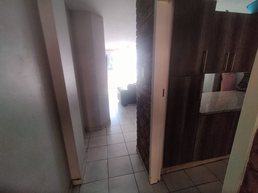 2 Bedroom Property for Sale in Pretoria North Gauteng