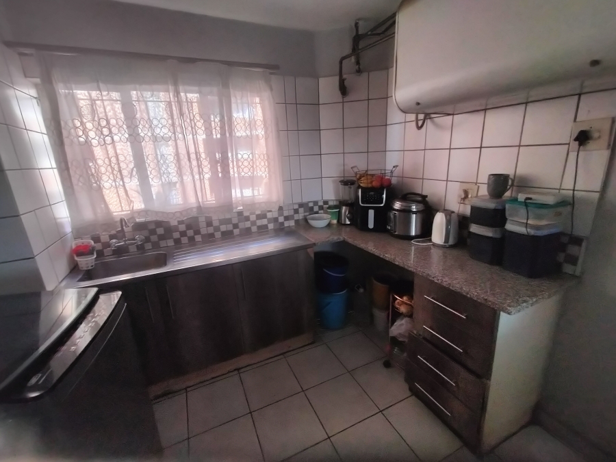 2 Bedroom Property for Sale in Pretoria North Gauteng