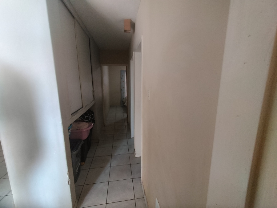 2 Bedroom Property for Sale in Pretoria North Gauteng