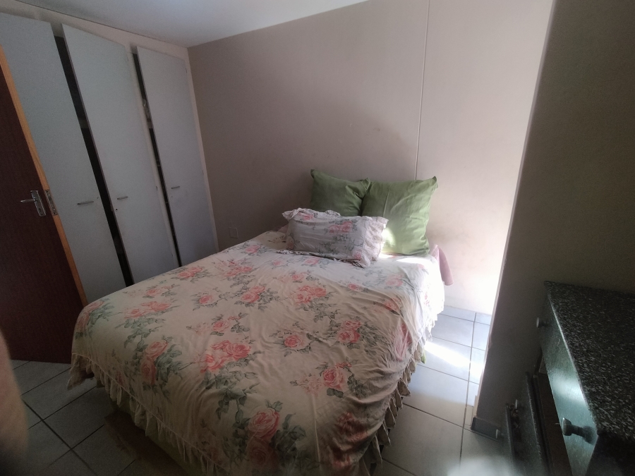 2 Bedroom Property for Sale in Pretoria North Gauteng