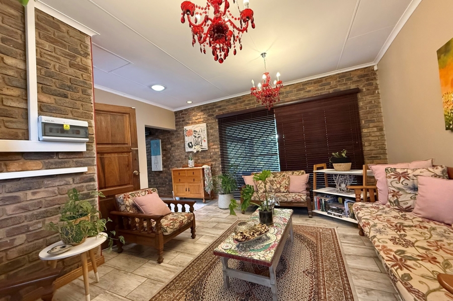 5 Bedroom Property for Sale in Wingate Park Gauteng