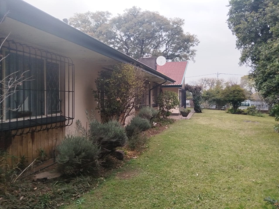 3 Bedroom Property for Sale in Lombardy East Gauteng
