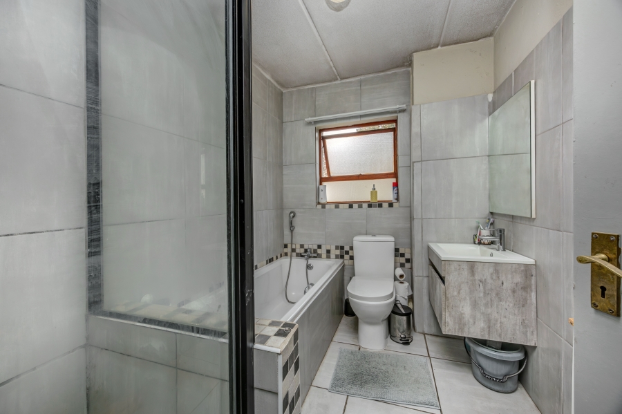 2 Bedroom Property for Sale in Eagle Trace Estate Gauteng
