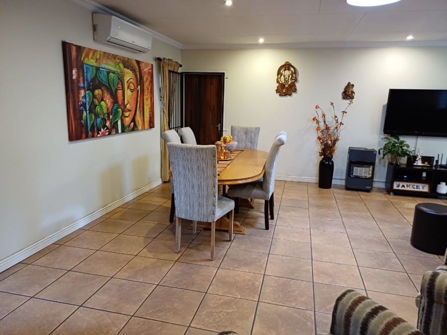 3 Bedroom Property for Sale in Wierda Park Gauteng